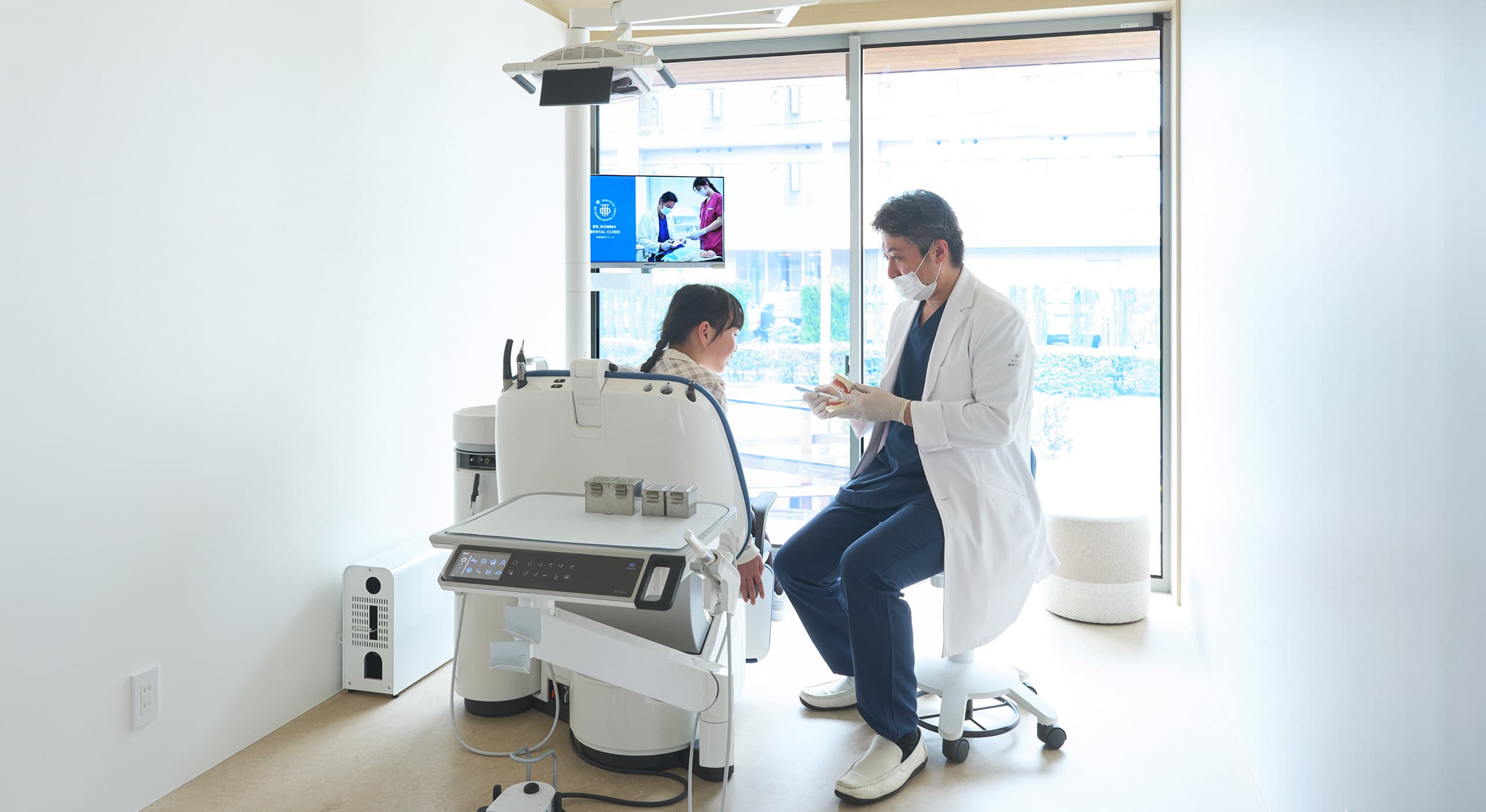 cover image of CLINIC